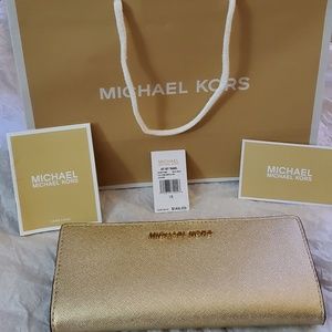 Michael Kors Jet Set Travel wallet
